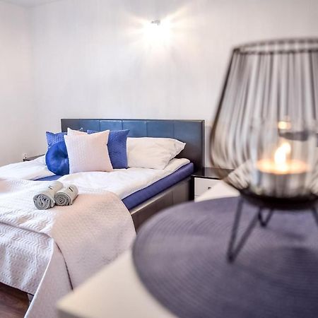 Apartamenty Przystanek Banska Banska Nizna Exteriör bild